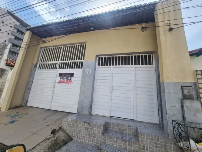 Casa com 2 dormitórios à venda, 126 m² por R$ 400.000,00 - Petrópolis - Natal/RN
