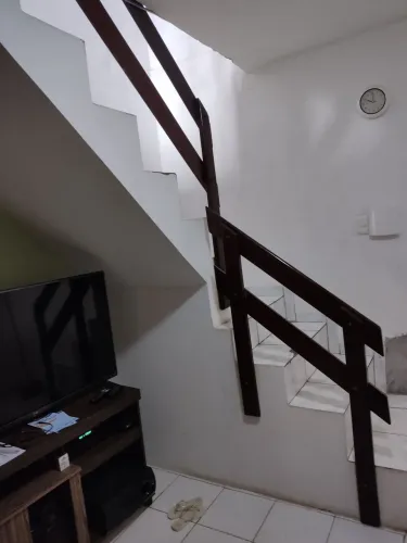 Vendo Corrimão e guarda corpo em madeira de lei