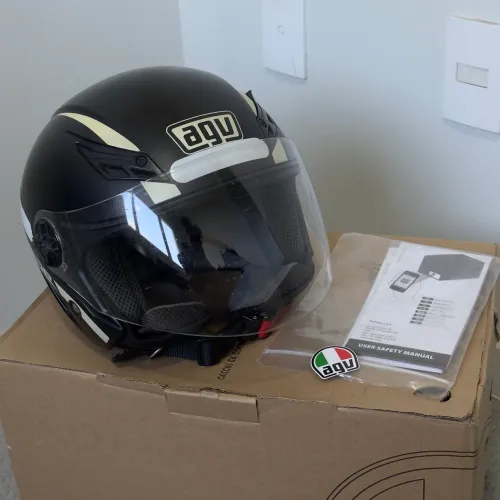 AGV BLADE MONOCOLOR PRETO FOSCO POUCOS DETALHES NUQUEIRA E VISEIRA ORIGINAL HIGIENIZADO!