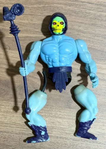 Esqueleto He Man 1981 sem a Borracha das Pernas