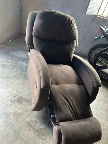 Poltrona pra vender logo