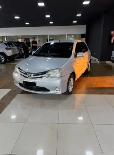 Toyota Etios XLS 1.5 Flex 16V 5P Mec. 2013