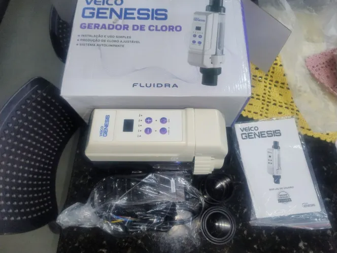 Gerador de cloro para piscina GENESIS.
