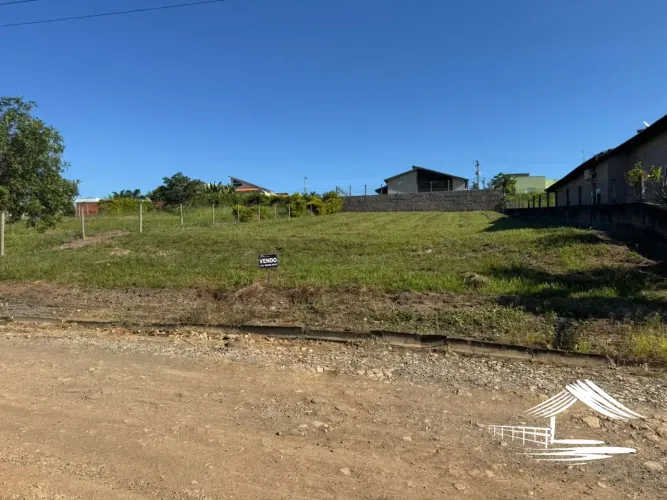 Belíssimo terreno no Residencial Fazenda Victória, total de 1.000 m² acima do nível da rua