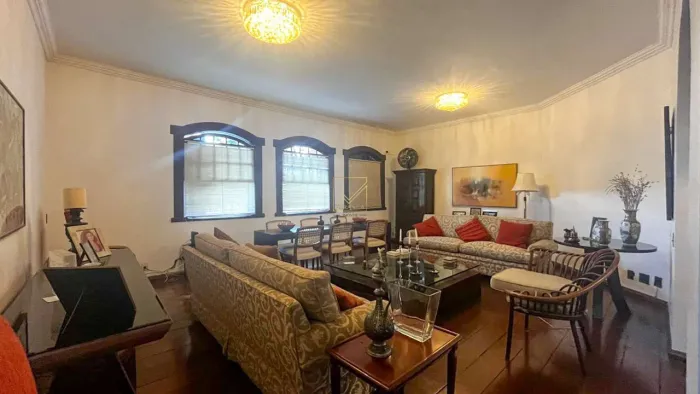 Casa, 5 quartos, 2 suites, 6 vagas
