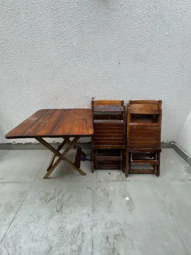VENDO MESAS E CADEIRAS - ÓTIMA OPORTUNIDADE!