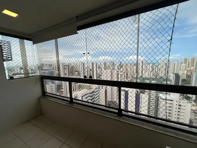 ANDAR ALTO, NASCENTE COM 3 QUARTOS E EXCELENTE A. DE LAZER