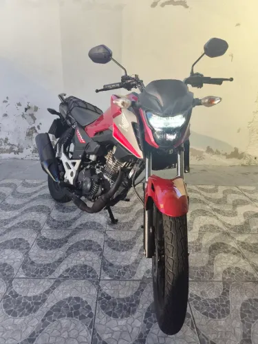 CG Titan 160 Vermelha 2025