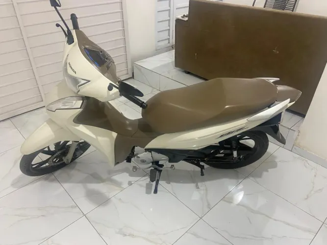 Honda Biz 125 2023