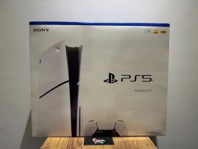 Console PlayStation 5 Mídia Física 1TBConsole PlayStation 5 Mídia Física 1TB-Lacrado!