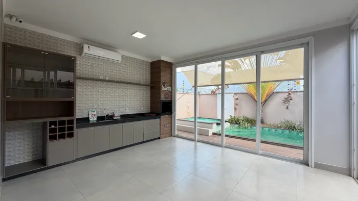 Casa c/ Energia solar, poço e planejados na Qd 505 sul