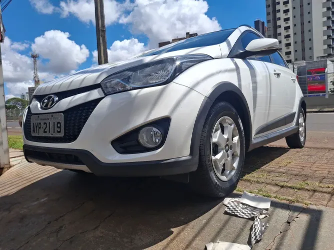 Hyundai HB20X Style 1.6 Flex 16V Aut. 2014