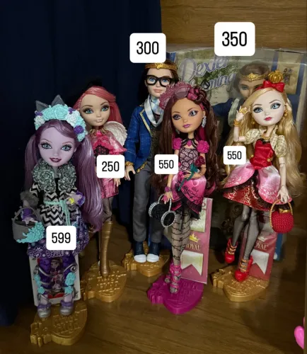 Lote monster high ever after high Cleo de Nile Draculaura