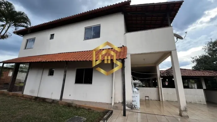 Chácara com Piscina, salão de jogos, 6 quartos, 3 suítes, 5 banheiros, Vila Maria Regina, 