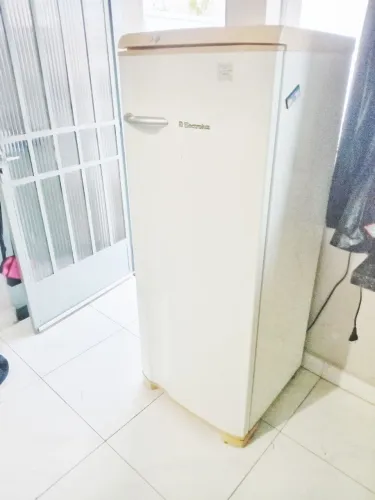 Geladeira em ótimo estado