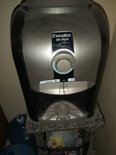 Gelagua Esmaltec usado