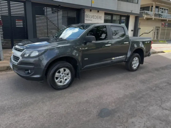 S10 2018 LT automática abaixo da Fipe placa i