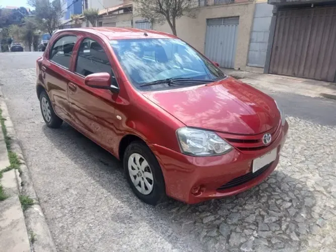 Toyota Etios X 1.3 Flex 16V 5P Mec. 2016