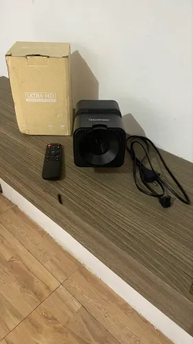 Projector HY320 Full HD