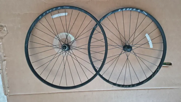 PAR DE RODAS 29 MTB CUBOS SHIMANO K7 NOVAS