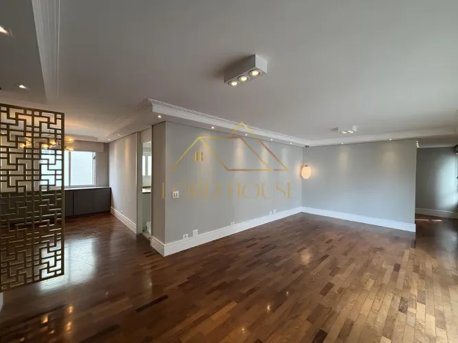 Apartamento no Jardim Paulista com 156m² O imóvel possui 3 quartos e 1 vaga de garagem.