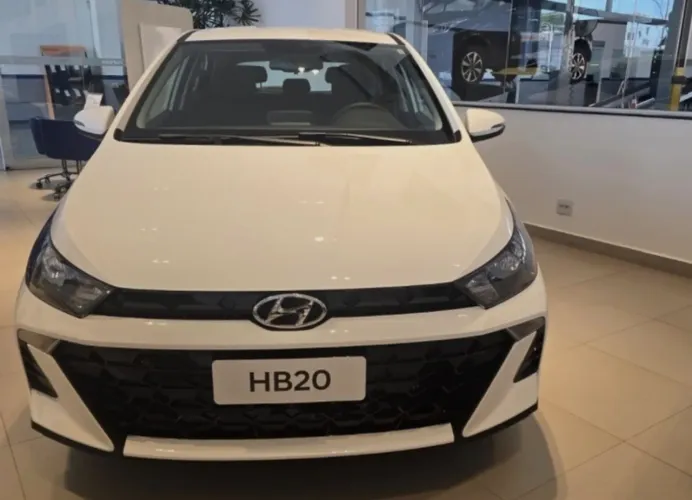 Hyundai HB20S Comfort Plus 1.0 Flex 12V Mec. 2025