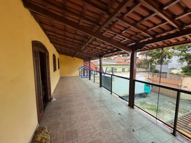 Casa grande bairro Candelária Venda Nova Venda