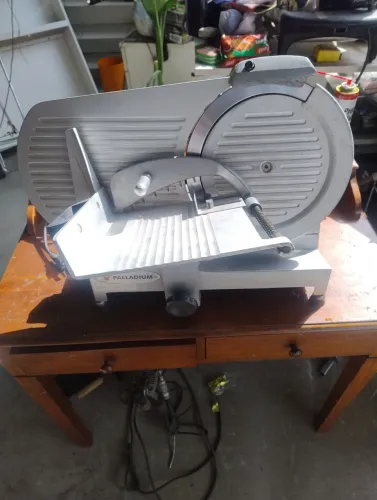 Cortador de frios Palladium CFI300