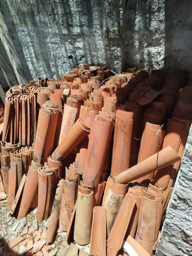 Telha colonial. Mais de 1 milheiro.