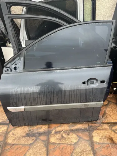 Porta motorista Megane ano 2008 R$ 300