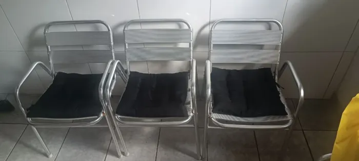 Cadeiras de Alumínio com almofada 