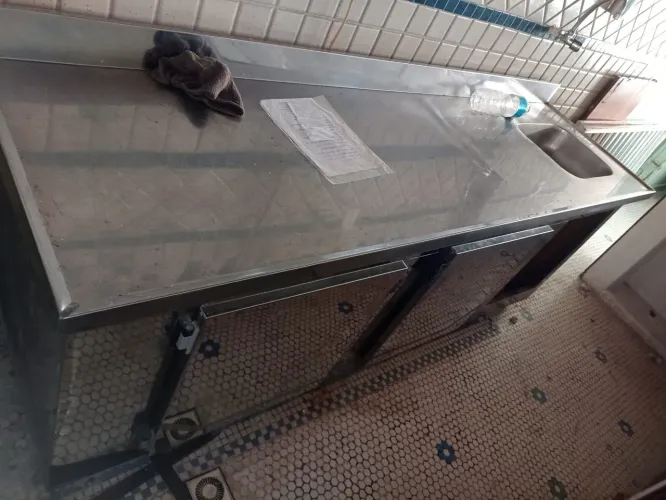 Balcão refrigerado com pia e 3 meses de garantia