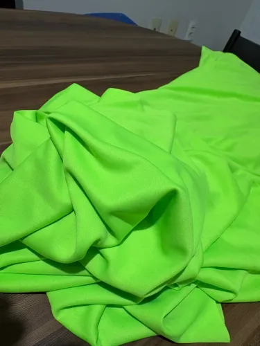 Tecido "fundo verde"