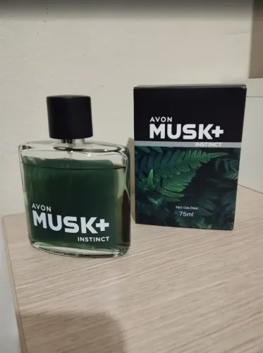 Perfume Avon Musk Instinct