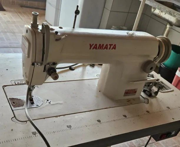 Máquina Reta Industrial 220V