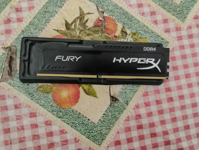 Vendo memória ram DDR4 4GB 2666