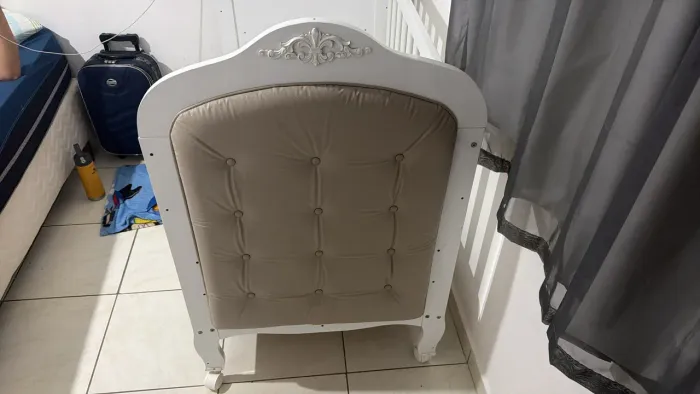 Vende-se berço infantil usado