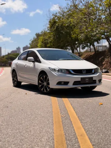 Honda Civic Sedan LXR 2.0 Flexone 16V Aut. 4P 2016