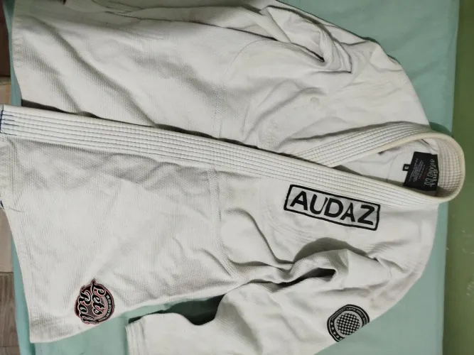 Kimono Branco A3 Jaqueta, Calça e Faixa