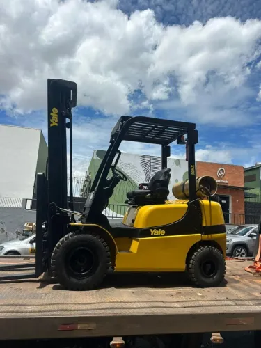 EMPILHADEIRA TORRE ALTA 6,5MT YALE/HYSTER 2018 3000KG