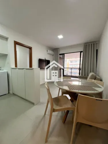 Primeira locação, 1 suíte na barra com varanda gourmet e acabamento impecável.