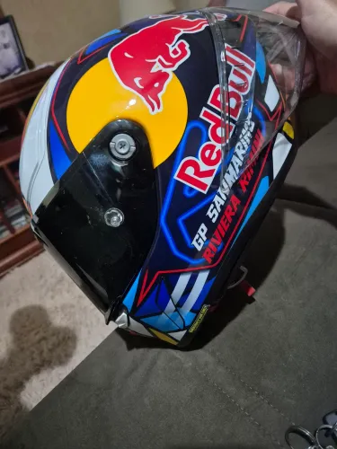 Capacete HJC Red Bull San Marino Original