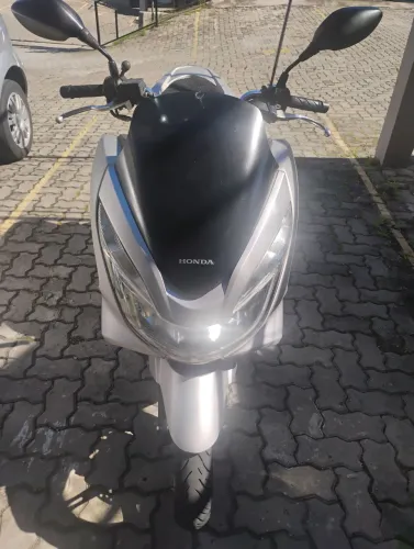 PCX 150/DLX 2018... Aceito troca por moto mais nova.