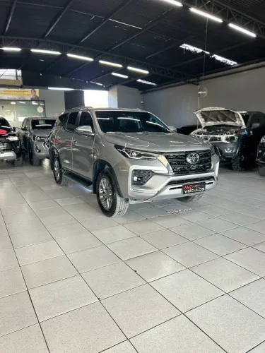 Toyota Hilux SW4 SRX 4X4 2.8 TDI 16V Dies. Aut. 2022