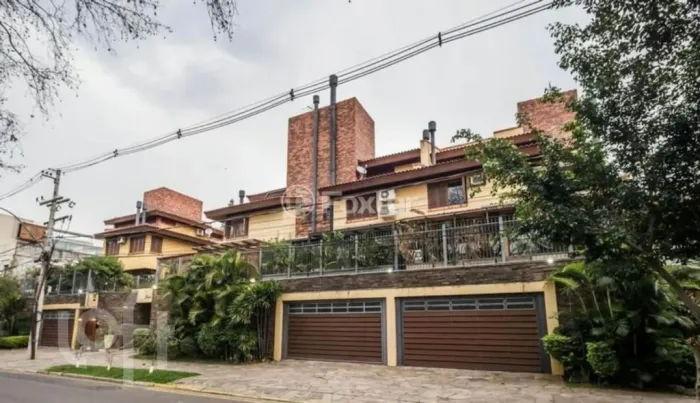 Casa em Condomínio à venda Rua Tomaz Gonzaga, Boa Vista - Porto Alegre