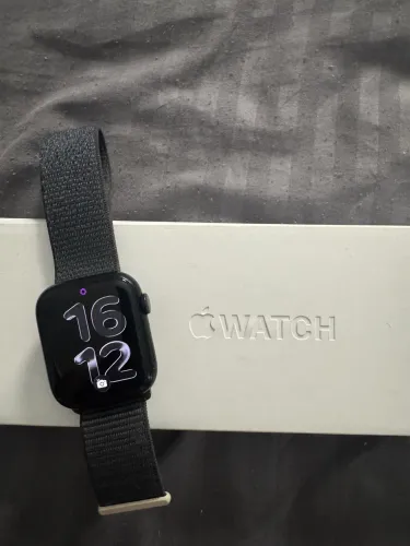 Apple Watch série 9 LTE 45 mm