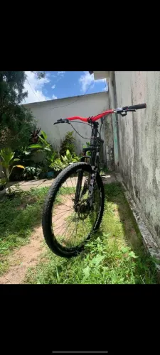 Bike aro 29 em ótimo estado acompanhar o guidom original dela