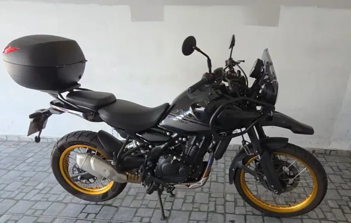 ROYAL ENFIELD HIMALAYAN 450CC PRETA