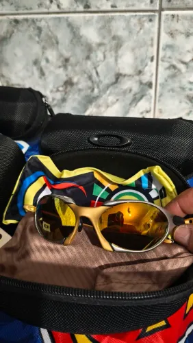 Oakley Romeu 1 Banhado a Ouro