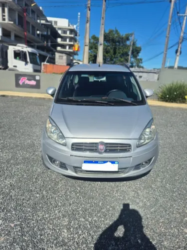Fiat Idea Attractive 1.4 Fire Flex 8V 5P 2013